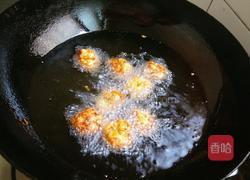 油炸丸子的做法图解8