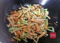 芹菜炒香干的做法图解6