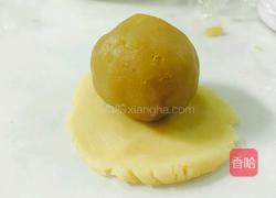 蛋黄莲蓉月饼的做法图解7