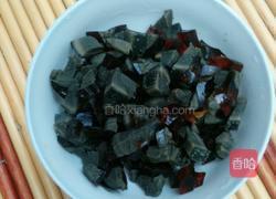 瘦肉皮蛋粥的做法图解4