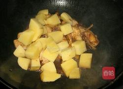 土豆炒鸡的做法图解7
