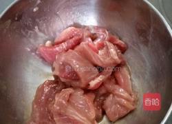 肉炒芹菜的做法图解1