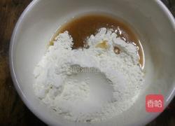 ＃月饼＃白芝麻广式月饼的做法图解3