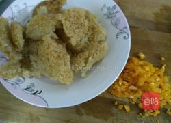 咸蛋黄柴火饭锅巴的做法图解2