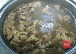 土豆炖牛肉的做法图解2
