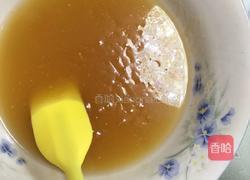 蛋黄莲蓉月饼的做法图解1
