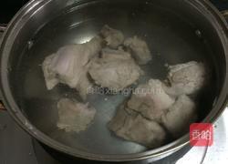 红枣当归排骨汤的做法图解3