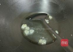 青椒炒肉丁的做法图解5