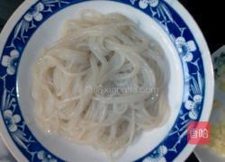 土豆焖面的做法图解2
