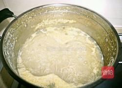 皮蛋瘦肉粥的做法图解4