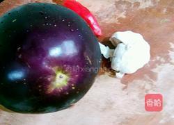 煎茄子的做法图解1