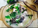 炖石斑鱼头豆腐汤