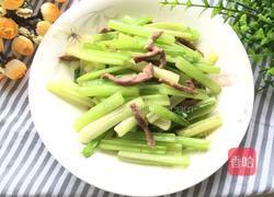 猪肉炒芹菜的做法图解6