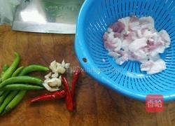 辣炒肥肉的做法图解1