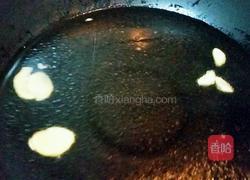 番茄三文鱼头汤的做法图解4
