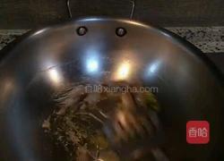 鲜虾炒乌冬面的做法图解2