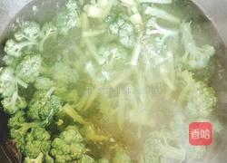 凉拌西兰花的做法图解3