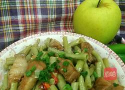 回锅豆角的做法图解1