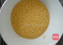 牛奶粥的做法图解1