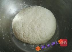 葱花油饼的做法图解2