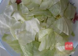 素炒洋白菜的做法图解2