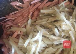 火腿肠炒榨菜的做法图解5