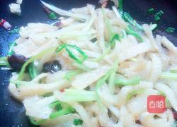 素炒油炸肉皮的做法图解8