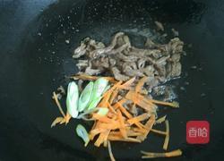 肉丝炒面的做法图解5