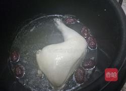 红枣炖鸡汤的做法图解5