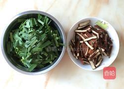 韭菜炒香干的做法图解1