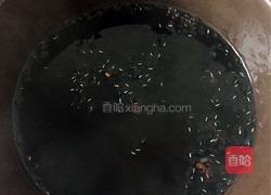 黑豆红枣鸡蛋糖水的做法图解2