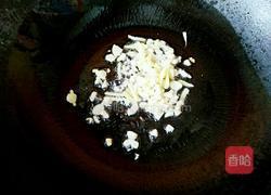 韭菜炒银鱼的做法图解6