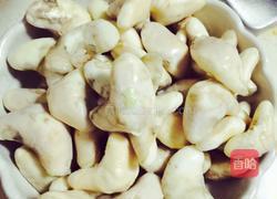 简单两步蒸菱角的做法图解1