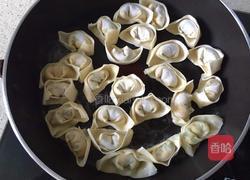 油煎馄饨的做法图解2