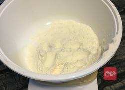 培根粟米洋葱披萨的做法图解1
