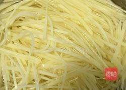 土豆丝炒粉条的做法图解2