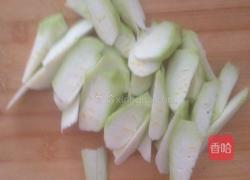 丝瓜鸡蛋汤的做法图解1
