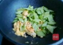 鸡蛋炒瓜片的做法图解8