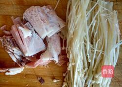 羊肉金针菇的做法图解1