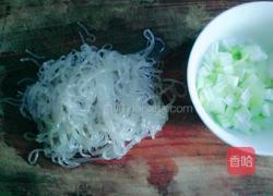 泡菜炒粉条的做法图解2