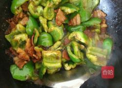 五花肉炒圆椒的做法图解7