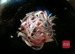 煸秋葵洋葱的做法图解4
