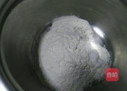 自制培根披萨的做法图解1