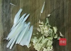 芹菜炒肉的做法图解4