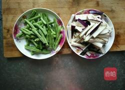 豆角烧茄子的做法图解2