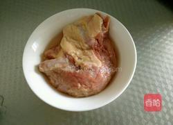 花生牛肉辣椒酱的做法图解1
