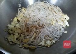 老干妈鸡蛋炒面的做法图解7