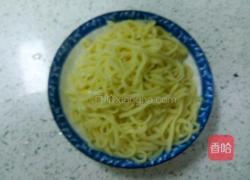 火腿炒面的做法图解4