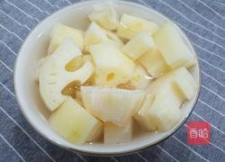 莲藕红烧肉的做法图解2