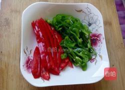 辣椒炒肉皮的做法图解2